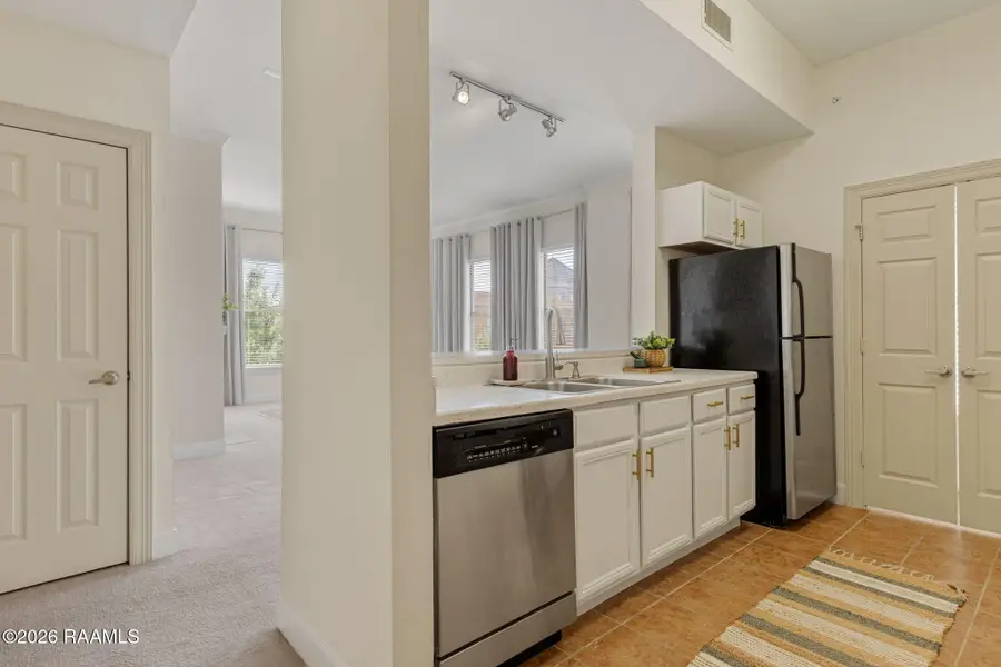 201 Settlers Trace Boulevard #4401, Lafayette, LA 70508 - #2