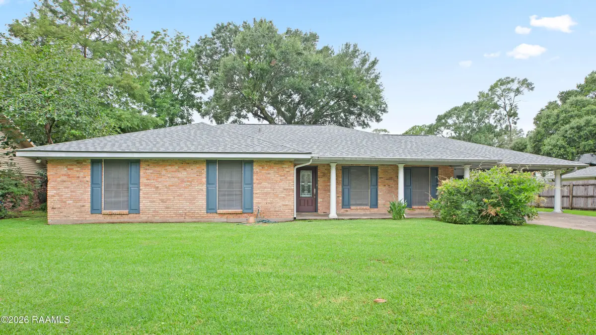 513 E Bayou Parkway, Lafayette, LA 70508 - #1
