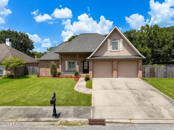 614 Southlake Circle, Youngsville, LA 70592