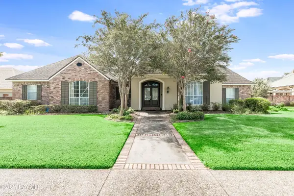 102 Bear Creek Court, Broussard, LA 70518