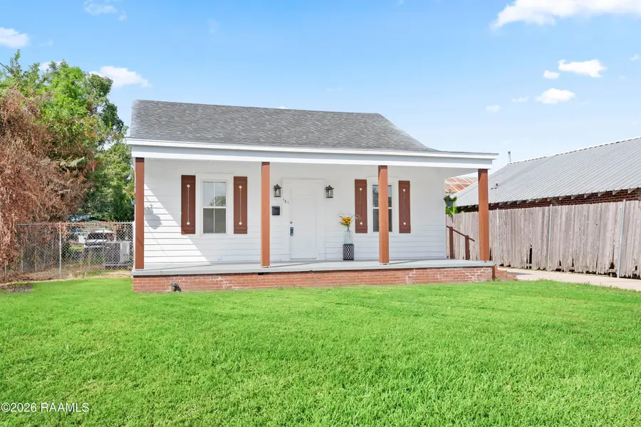 121 W Lawrence Street, New Iberia, LA 70563 - #3