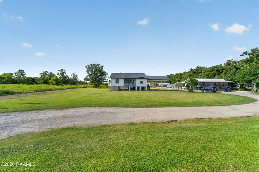 413 E Veterans Memorial Drive, Erath, LA 70533 - #3