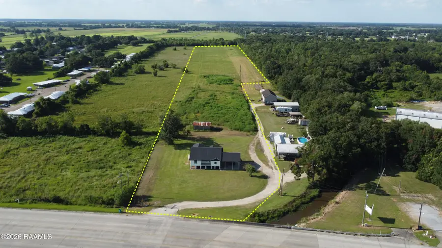 413 E Veterans Memorial Drive, Erath, LA 70533 - #3