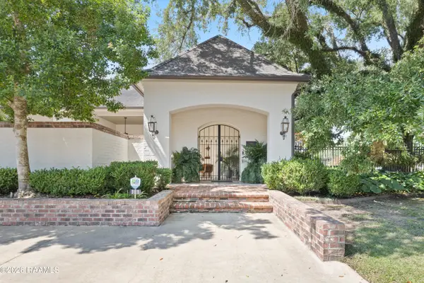 301 Girard Park Drive, Lafayette, LA 70503