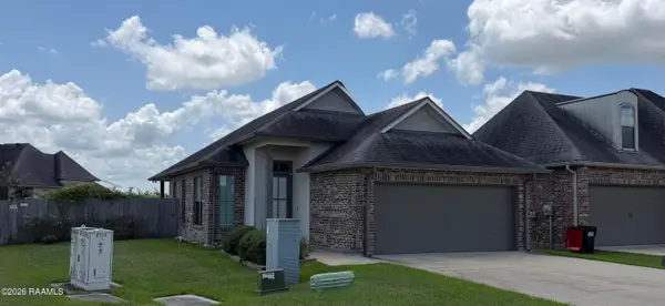 112 Meadow Gate Drive, Lafayette, LA 70508