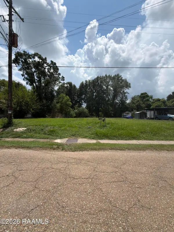 154 E Martin Luther King Jr Drive, Sunset, LA 70584