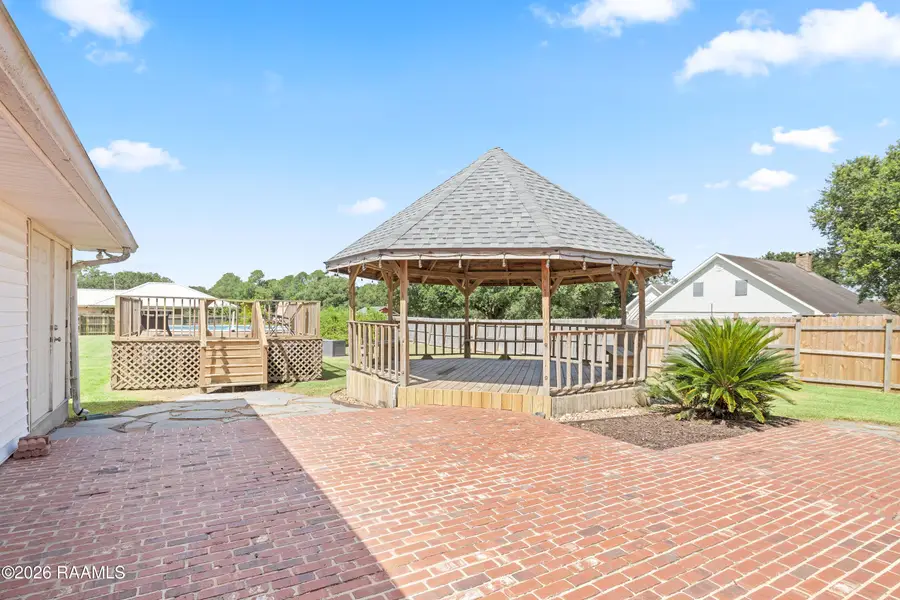 817 Cemetery Road, Saint Martinville, LA 70582 - #2