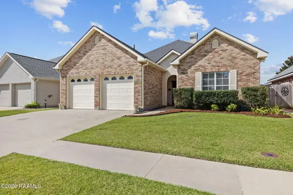 304 Kings Cove Circle, Lafayette, LA 70508