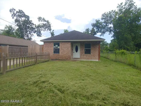 1423 W College Avenue, Opelousas, LA 70570