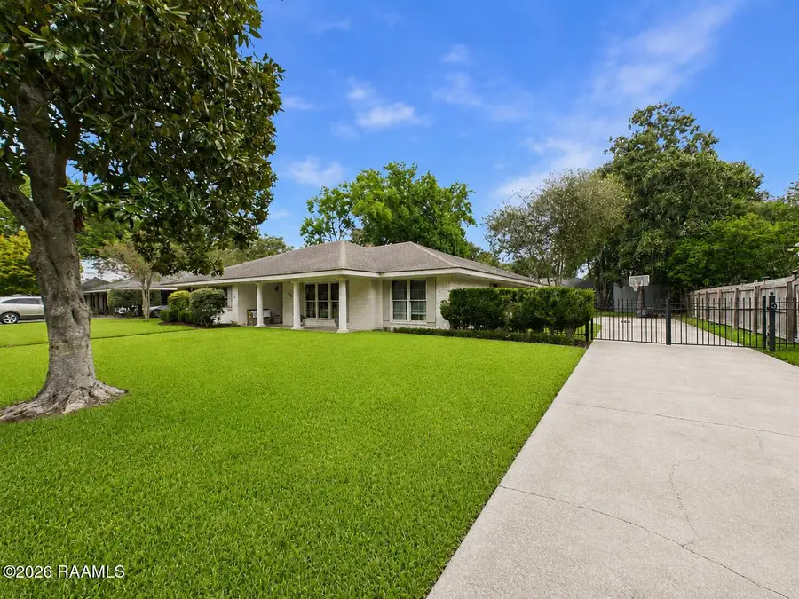 405 Live Oak Drive, Lafayette, LA 70503 - #3