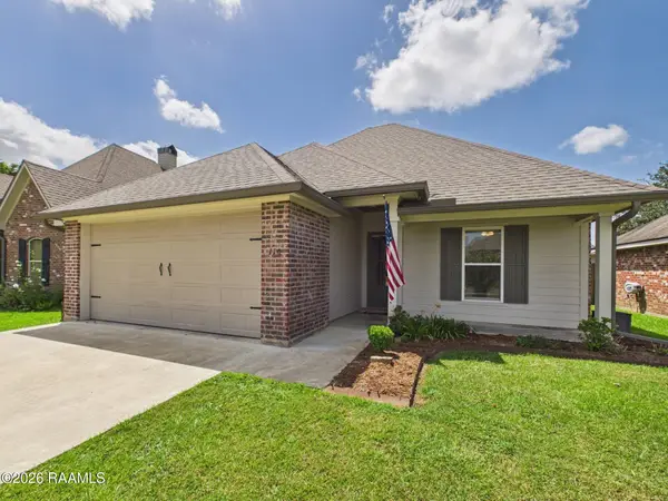 110 Scarlet Oak Drive, Carencro, LA 70520