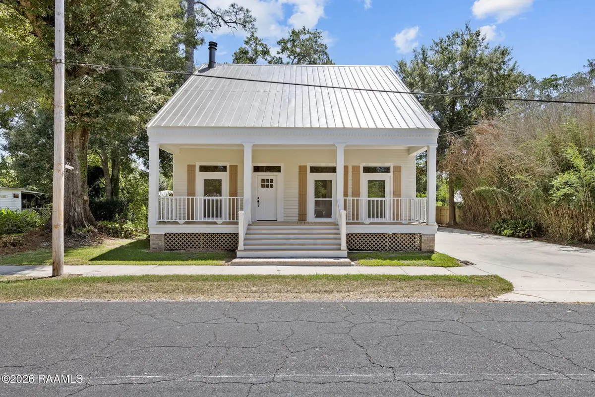 120 N Pinaud Street, Saint Martinville, LA 70582 - #1