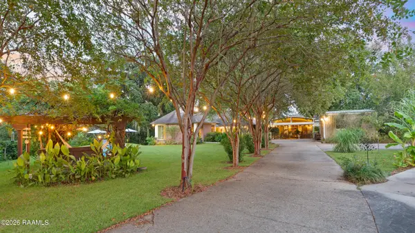 128 Oak Drive, Breaux Bridge, LA 70517