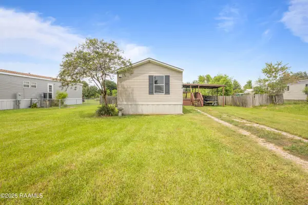 125 Robins Nest Lane, Lafayette, LA 70506