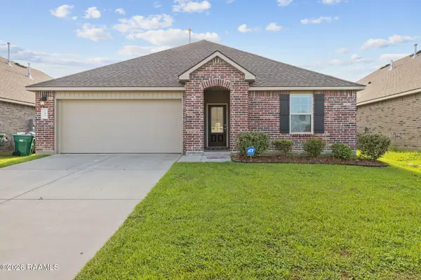 403 Broussard Hill Drive, Broussard, LA 70518