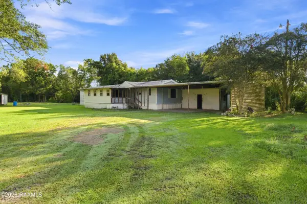 8406 Gen Collins Street, New Iberia, LA 70560