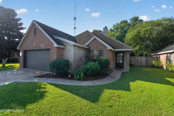 204 Quiet Meadows Drive, Youngsville, LA 70592