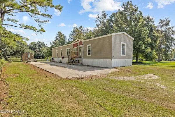 9818 Lake Peigneur Road, New Iberia, LA 70560