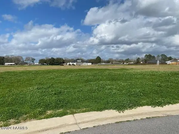 310 Stony Trek Drive, Youngsville, LA 70592