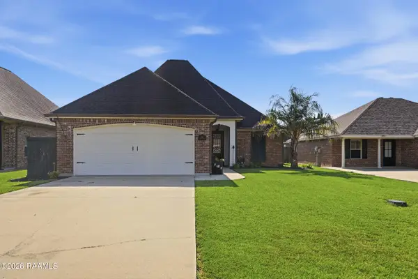 106 Pecan Street, Iowa, LA 70647
