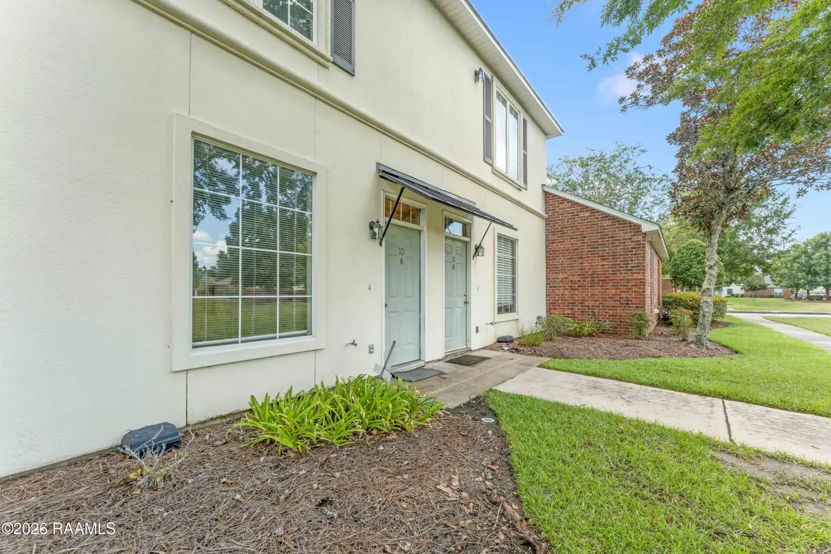 4000 Lake Beau Pre Boulevard #10, Baton Rouge, LA 70820 - #1
