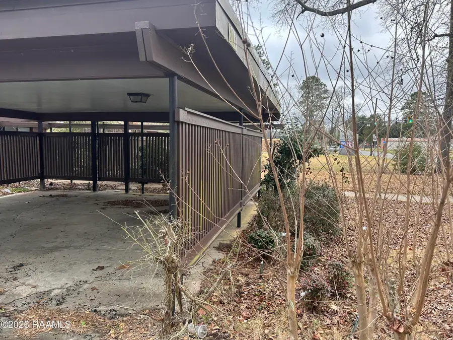 818 W Lasalle Street, Ville Platte, LA 70586 - #2