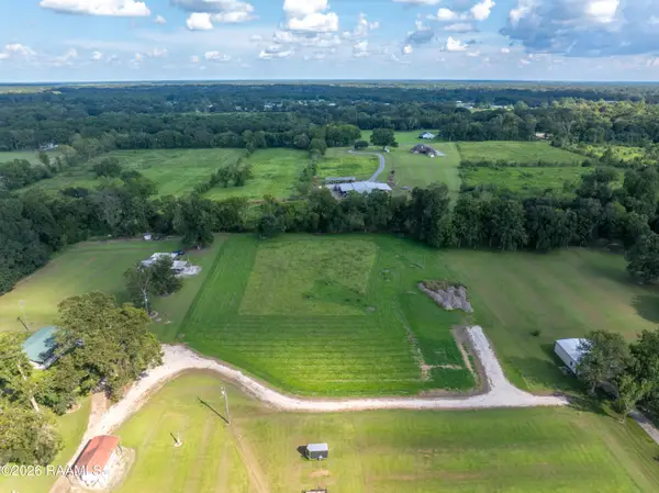 112 Bluegrass Lane, Carencro, LA 70520