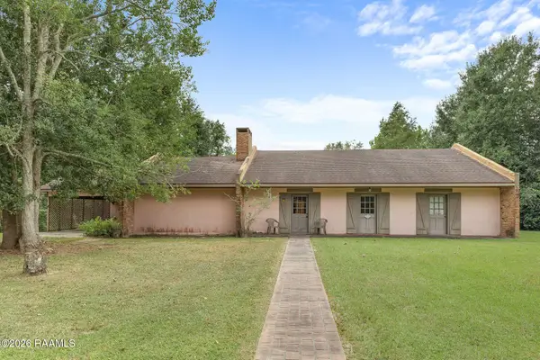 8133 Meadow Lane, Abbeville, LA 70510