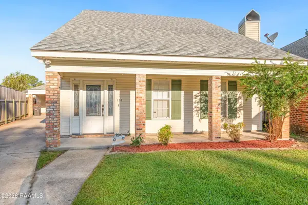 108 Stonewood Circle, Lafayette, LA 70508
