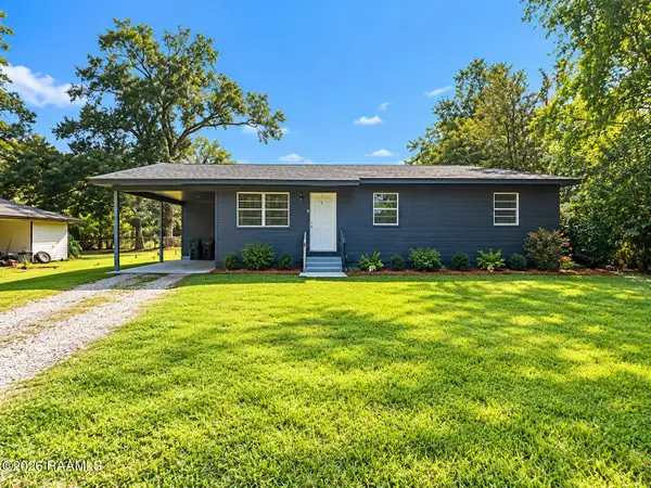 402 Attakapas Road, Lafayette, LA 70501