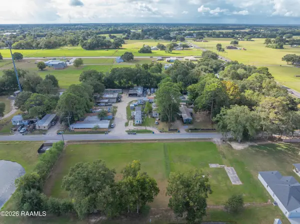 113 Des Jacques Road, Lafayette, LA 70506