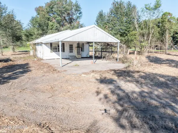 1053 Regis Lagrange Road, Arnaudville, LA 70512