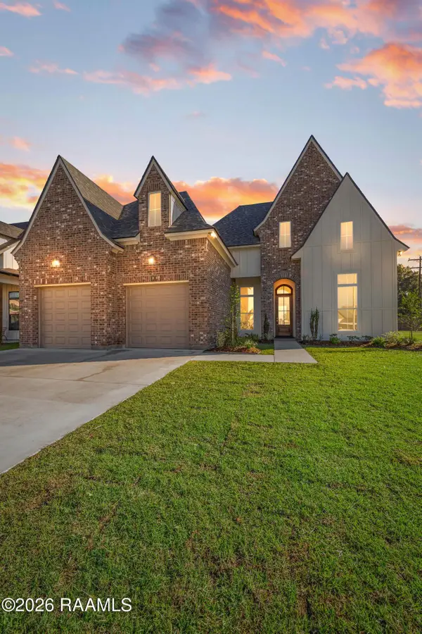 102 Cape Town Avenue, Youngsville, LA 70592