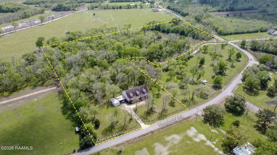 1087 Theobald Road #B, Saint Martinville, LA 70582 - #3