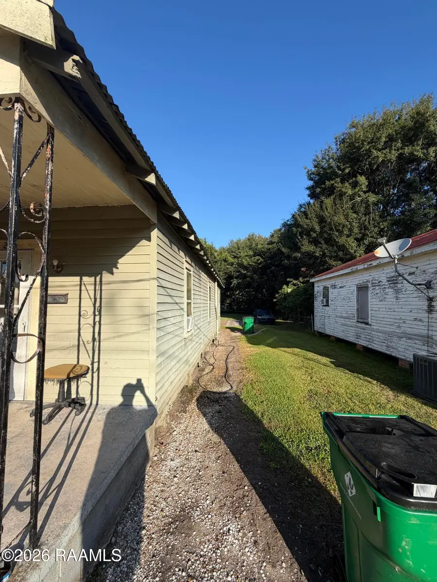 425 Saint Nicholas Street, Jeanerette, LA 70544 - #2