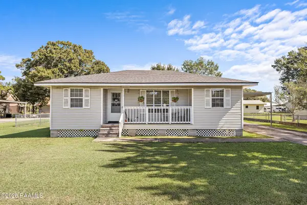 313 Timic Drive, Breaux Bridge, LA 70517