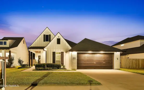 205 Ivory Palm Court, Broussard, LA 70518