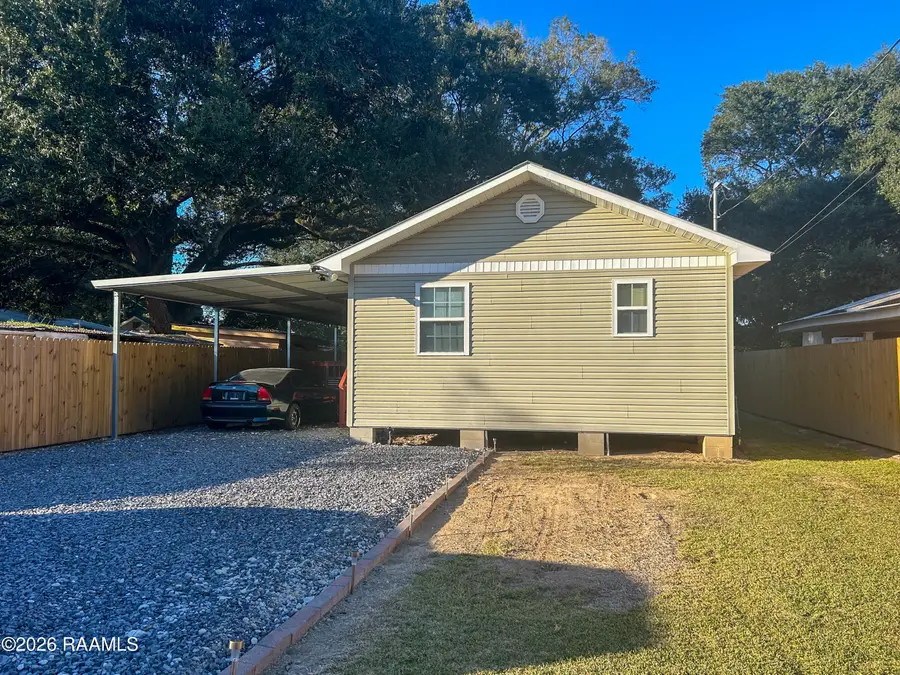1015 E Jeanette Street, Crowley, LA 70526 - #2