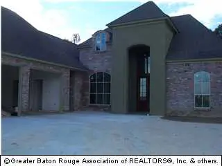 1802 Royal Troon Ave, Zachary, LA 70791 - Image #1