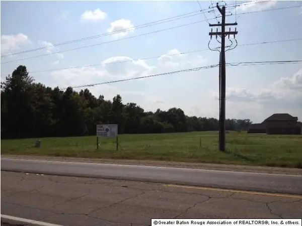 20611 Plank Rd, Zachary, LA 70791