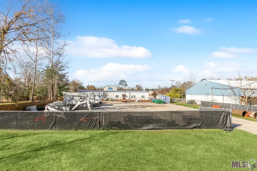29919 S Frost Rd, Livingston, LA 70754 - #2