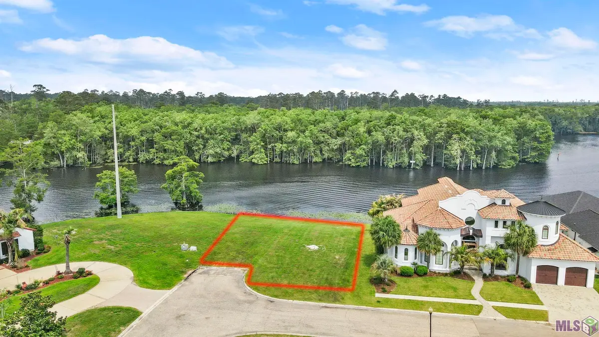 21441 Blue Marlin Dr, Springfield, LA 70462 - Image #1