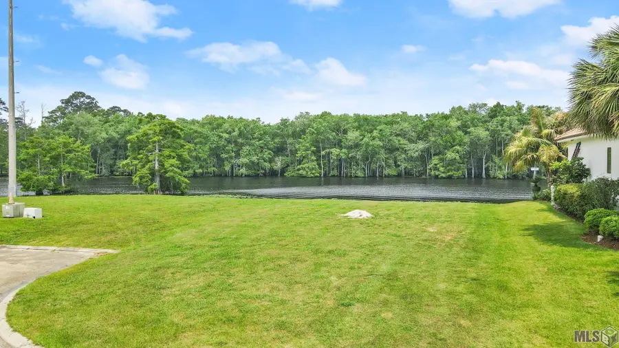 21441 Blue Marlin Dr, Springfield, LA 70462 - Image #3