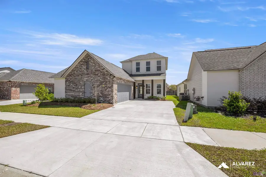 14251 Wally Way, Saint George, LA 70810 - Image #3