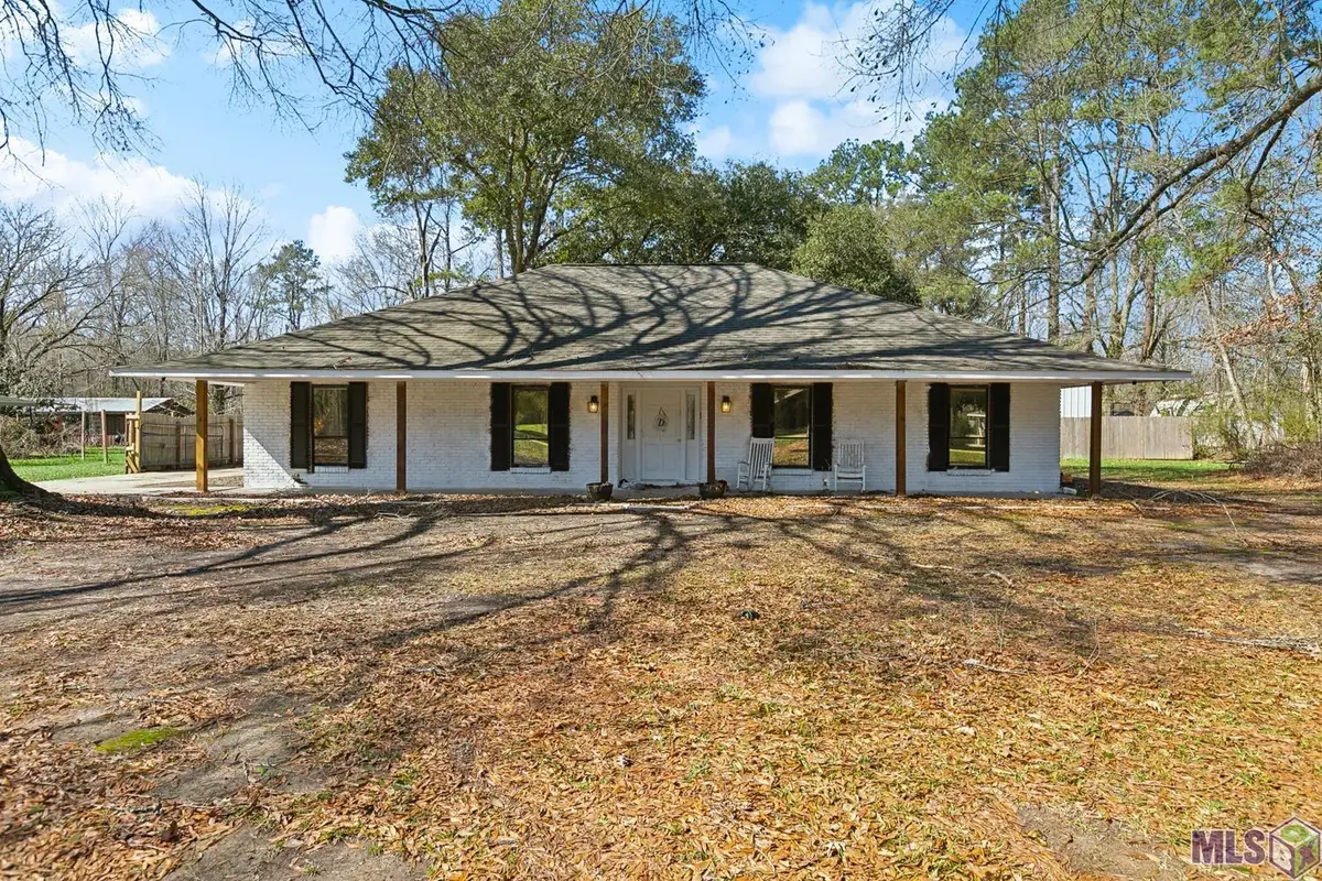 11205 Lazy Lake Dr, Baton Rouge, LA 70818 - Image #1