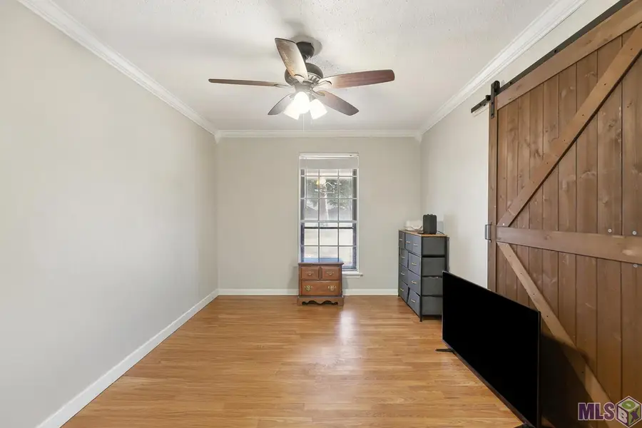 11205 Lazy Lake Dr, Baton Rouge, LA 70818 - Image #2