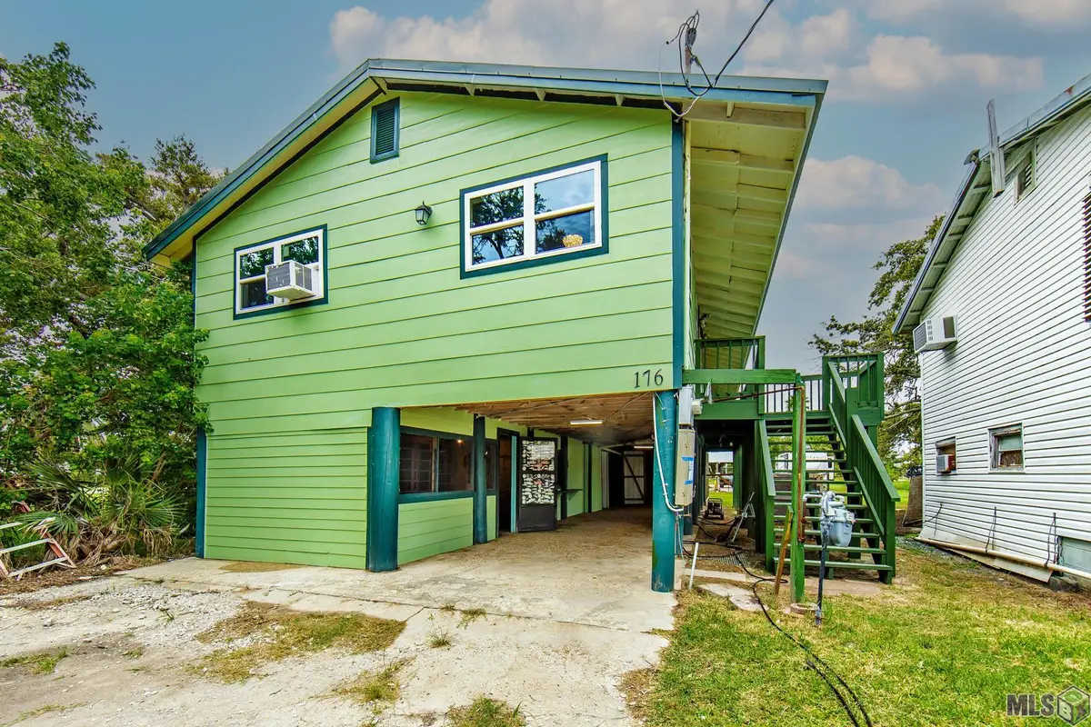 176 Holly Grove Dr, Grand Isle, LA 70358 - #1