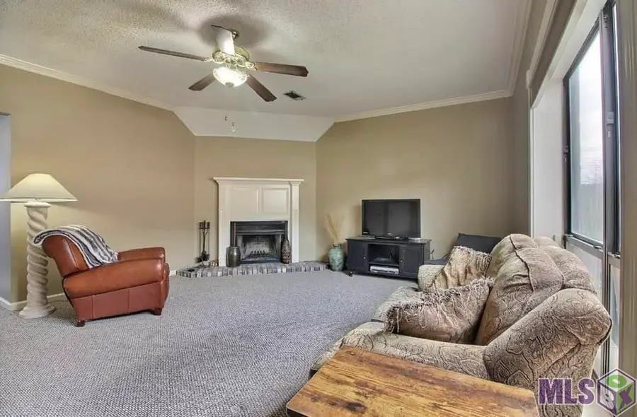 8024 Picardy Ave #E, Baton Rouge, LA 70809 - Image #3