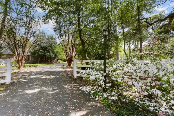 9765 Barringer Foreman Rd, Saint George, LA 70809