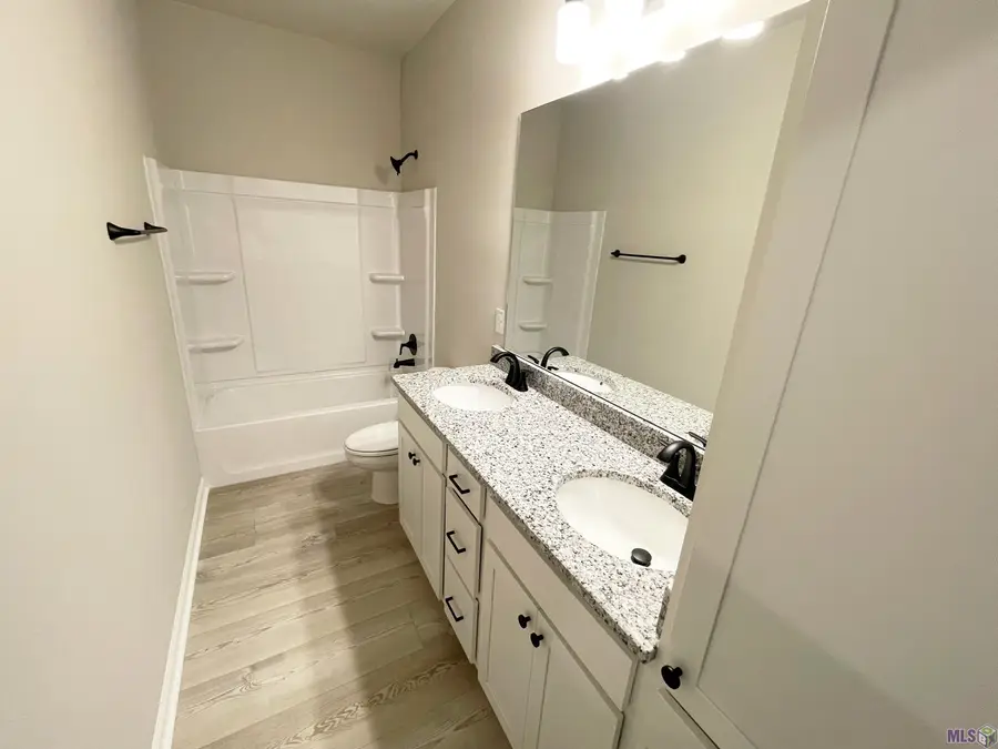 32611 Flower Tree Ct, Walker, LA 70785 - Image #3